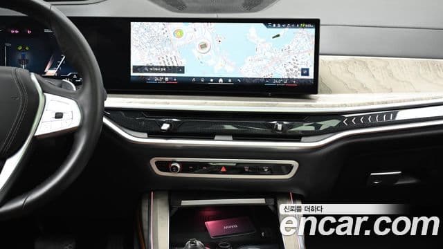 BMW X7 (G07) xDrive 40i Design Pure Excellence 6인승, 2024 14