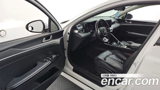 Kia K5 3세대 Trendy, 2022 10