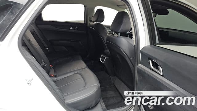 Kia K5 3세대 Trendy, 2022 12