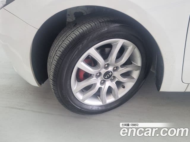 Kia K3 Prestige, 2015 4