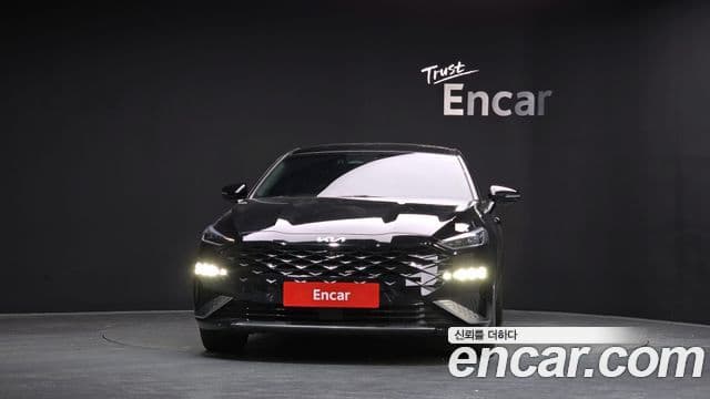 Kia K8 гибрид Signature, 2022 3