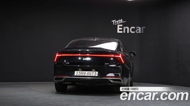 Kia K8 гибрид Signature, 2022 4