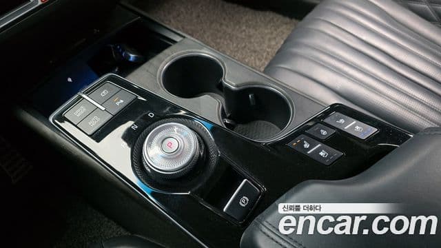 Kia K8 гибрид Signature, 2022 9