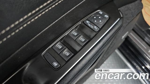 Renault Korea(Samsung) SM6 2.0 LPe LE (для людей с инвалидностью), 2016 14