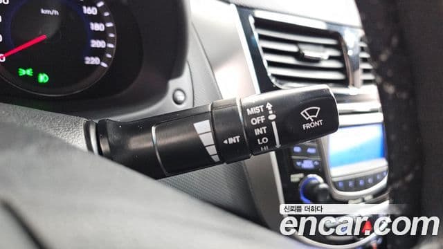 Hyundai Accent(новый кузов / новое поколение) Premier, 2012 17