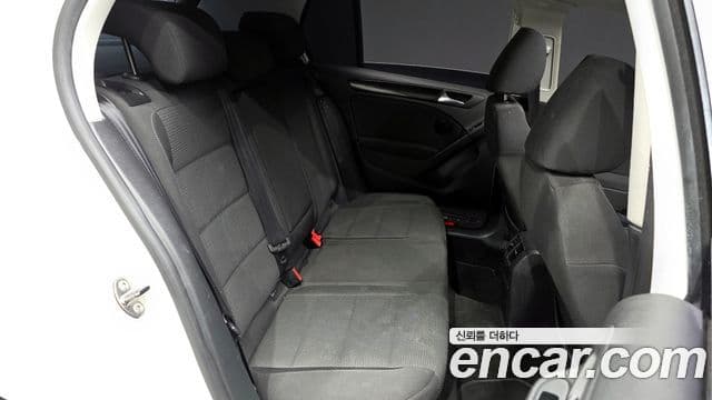 Volkswagen Гольф 6세대, 2010 12