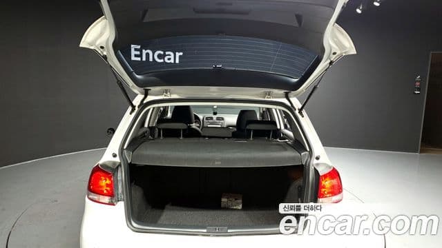 Volkswagen Гольф 6세대, 2010 20