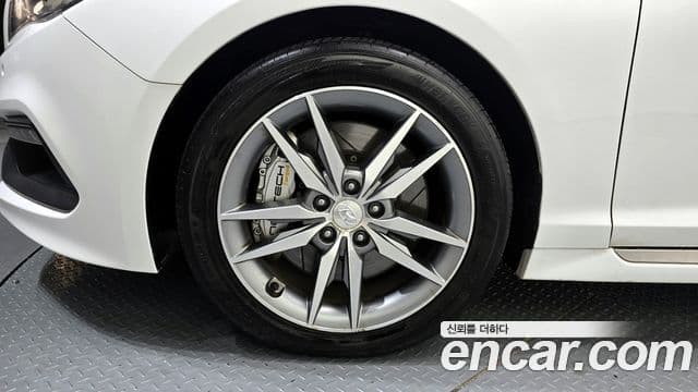 Hyundai LF Sonata Exclusive, 2017 все фото