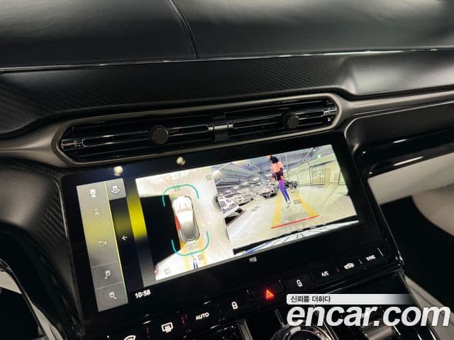 Aston Martin 밴티지 2세대 4.0 V8 купе, 2025 9