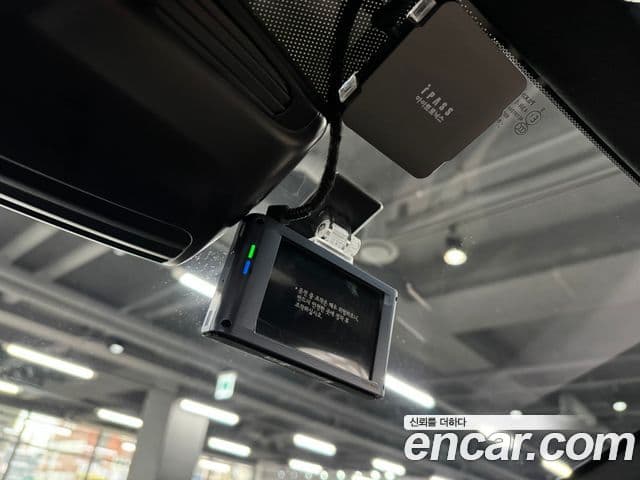 Aston Martin 밴티지 2세대 4.0 V8 купе, 2025 15