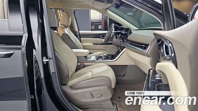Kia Carnival 4세대 Signature, 2021 10