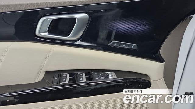 Kia Carnival 4세대 бензин 9인승 High Limousine(компания по спецнадстройкам), 2023 13