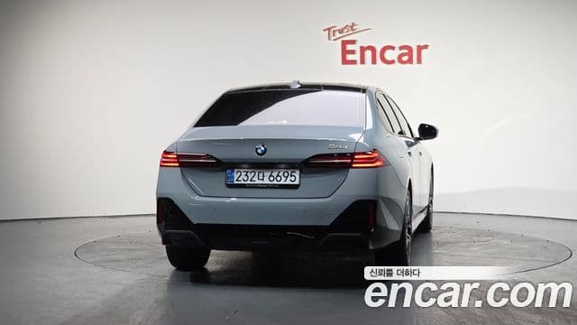 BMW 5시리즈 (G60) 520i M Sport, 2025 4