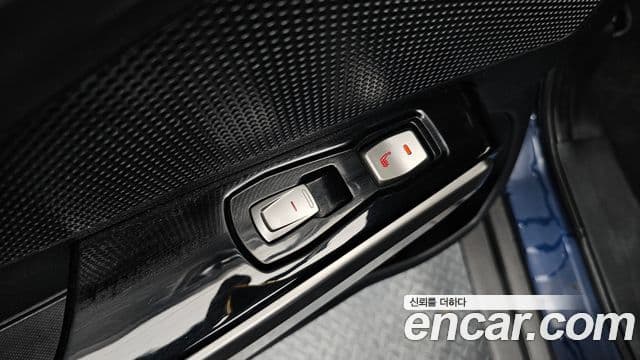 KG모빌리티(SsangYong) Tivoli люксовая версия, 2015 19