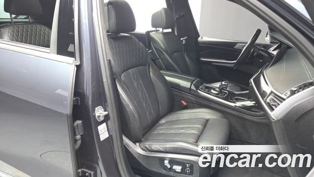 BMW X7 (G07) xDrive 40i M Sport 6인승, 2020 10