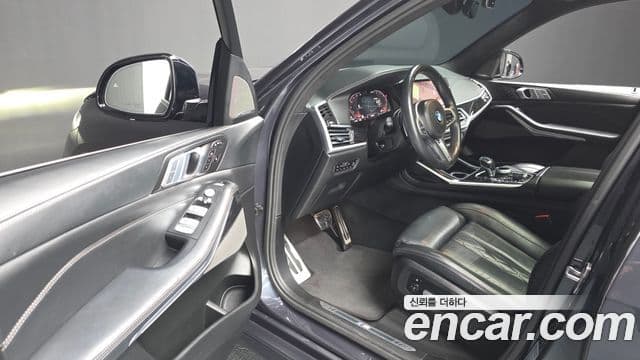 BMW X7 (G07) xDrive 40i M Sport 6인승, 2020 11