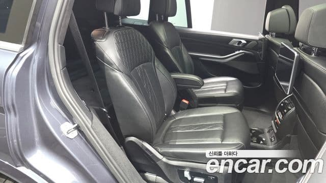 BMW X7 (G07) xDrive 40i M Sport 6인승, 2020 12