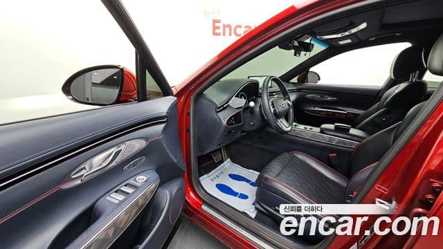 Genesis GV70, 2022 10