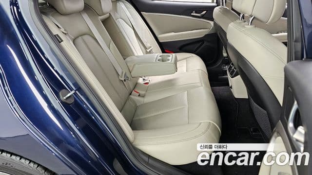 Genesis The / новый New G70, 2021 12