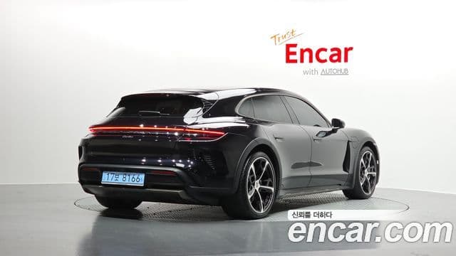 Porsche 타이칸 турбо Cross Turismo, 2025 2