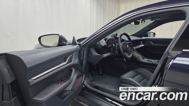 Porsche 타이칸 турбо Cross Turismo, 2025 10