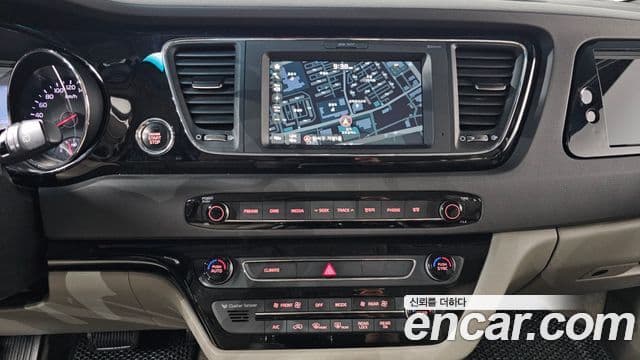 Kia All New Carnival Prestige, 2017 14