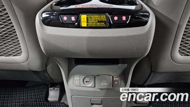 Kia All New Carnival Prestige, 2017 19