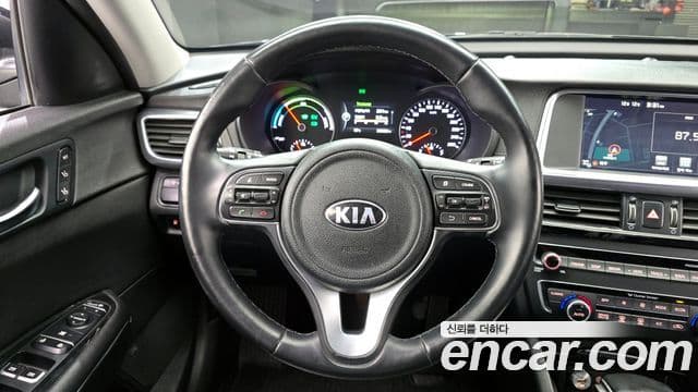 Kia K5 гибрид 2세대 Special, 2018 14