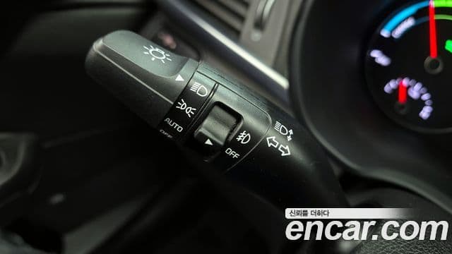 Kia K5 гибрид 2세대 Special, 2018 19