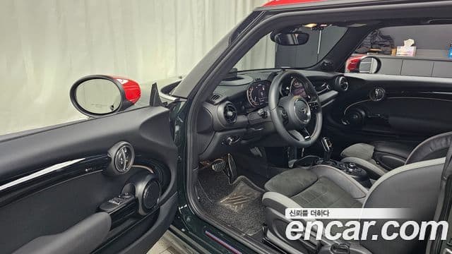 Mini Cooper S 3세대, 2023 10