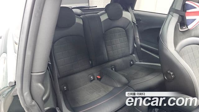 Mini Cooper S 3세대, 2023 12