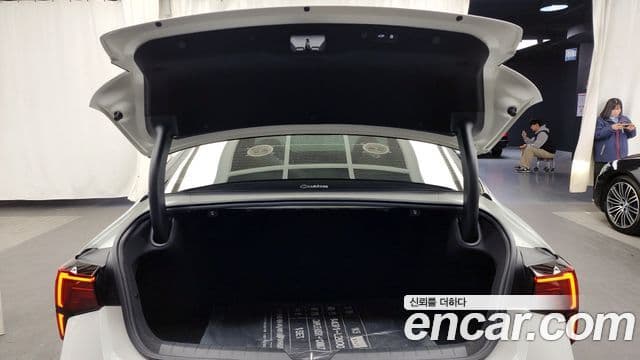 Kia The / новый New K5 3세대 Signature, 2024 20