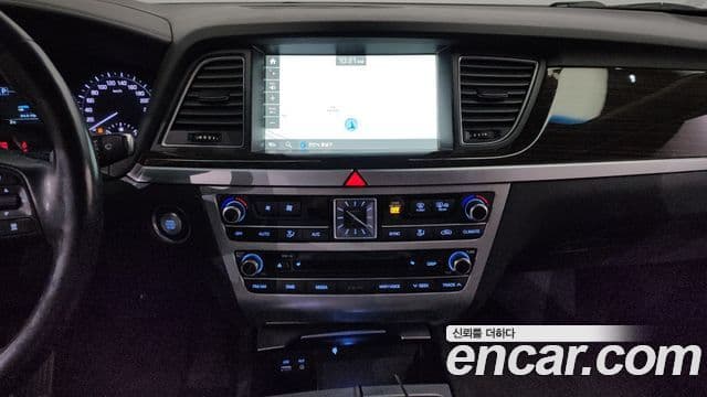 Genesis G80 Premium Luxury, 2017 16