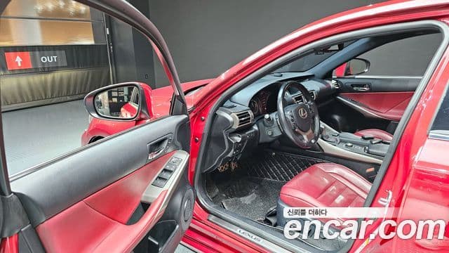 Lexus New IS200t F-Sport, 2016 11