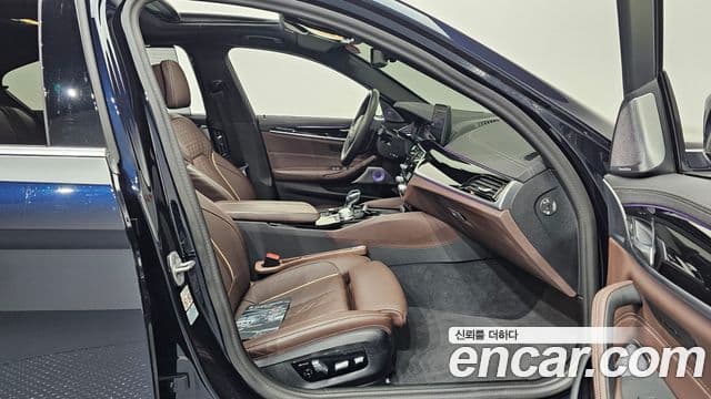 BMW 5시리즈 (G30) 530i M Sport, 2023 10