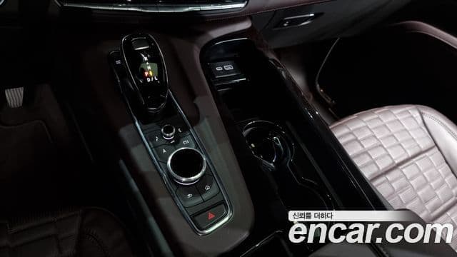 Cadillac Escalade 5세대 Premium Luxury Platinum, 2024 9