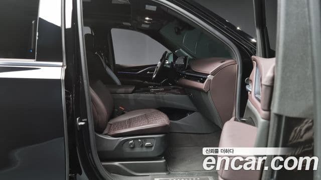 Cadillac Escalade 5세대 Premium Luxury Platinum, 2024 11