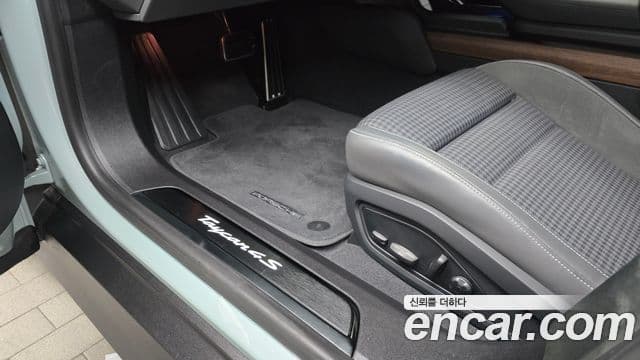 Porsche 타이칸 4S, 2025 19