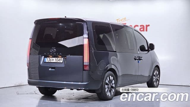 Hyundai Staria Inspiration, 2023 2