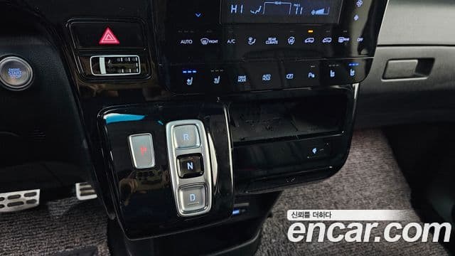 Hyundai Staria Inspiration, 2023 9