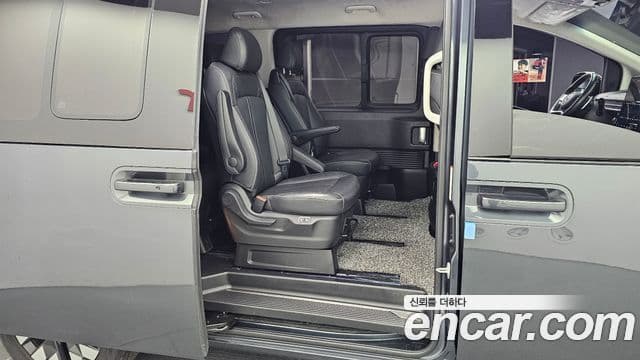 Hyundai Staria Inspiration, 2023 12