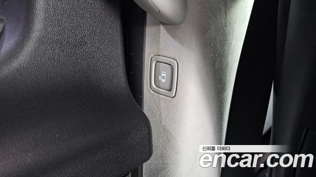 Hyundai Staria Inspiration, 2023 18