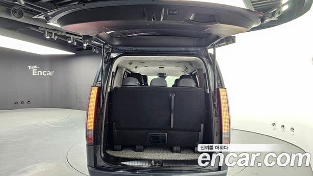 Hyundai Staria Inspiration, 2023 20