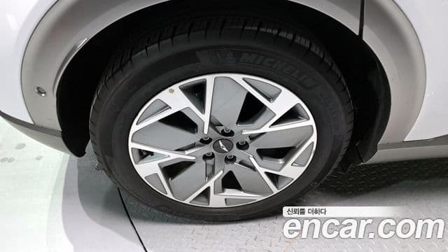 Genesis GV60 Standard, 2022 все фото