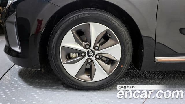 Hyundai Ioniq Электрический (Electric), 2017 все фото