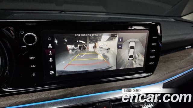 Kia K5 гибрид 3세대 Signature, 2022 19