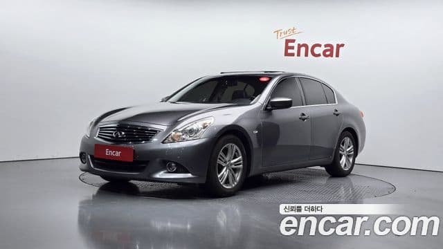 Infiniti G37 V36, 2010 1