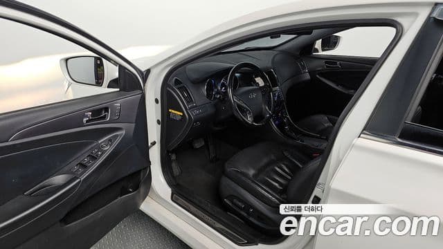 Hyundai Sonata гибрид Premium, 2014 11