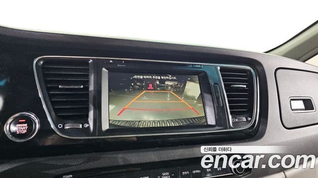 Kia All New Carnival Prestige, 2016 16
