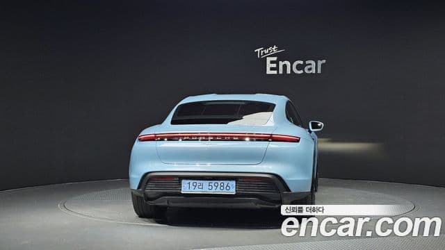 Porsche 타이칸 базовый, 2024 4